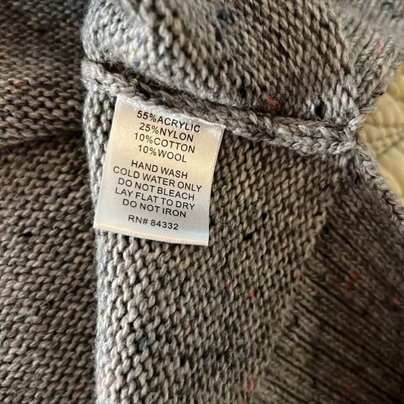 Sisters Size S Wool Blend 3/4 Sleeve Sweater - Picture 14 of 14